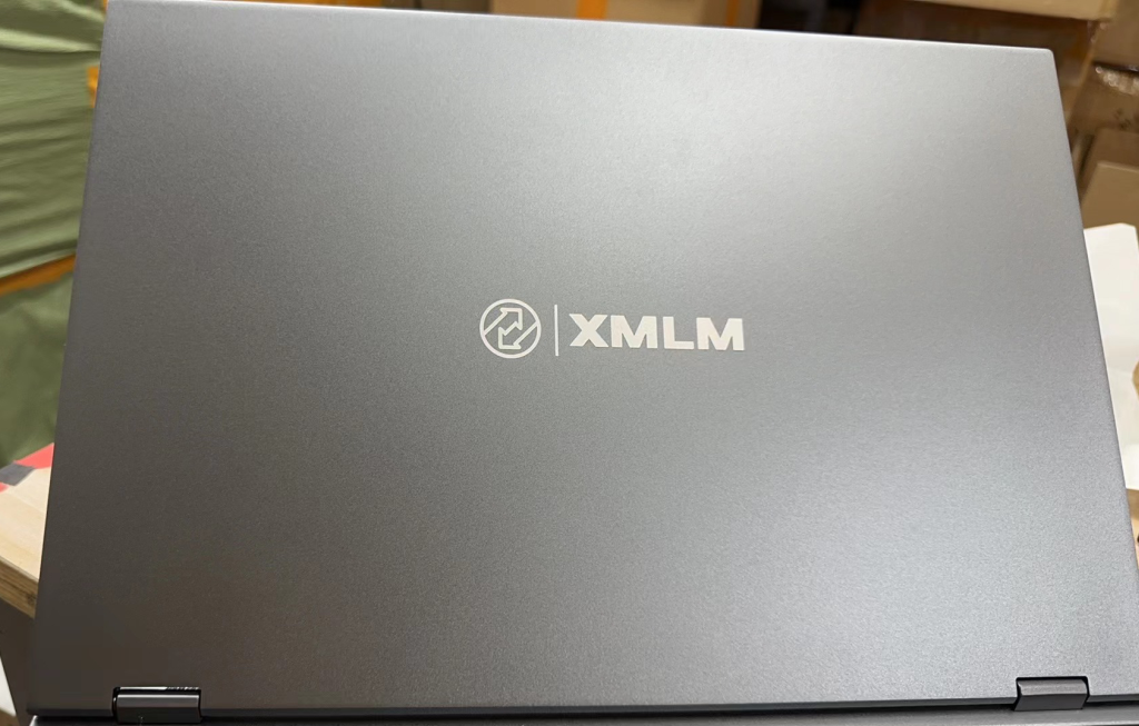XMLM Laptop